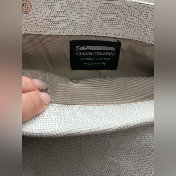 NWTT Gianni Chiarini genuine leather purse, made in Italy! - Picture 4 of 5